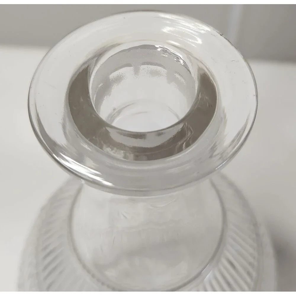 MMA Glass Decanter Metropolitan Museum Art Boston Diamond Sunburst Acorn Topper